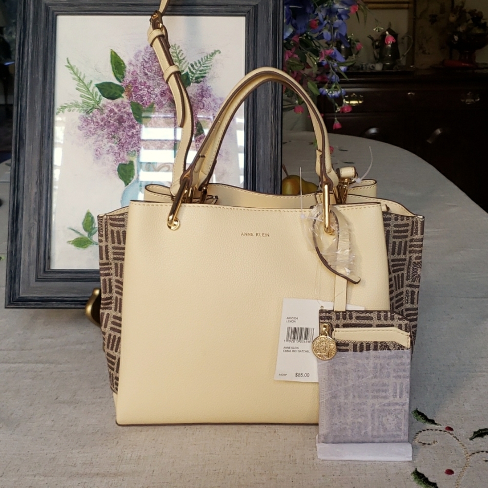 Anne Klein Yellow Convertible Crossbody Bag w/ Cardholder